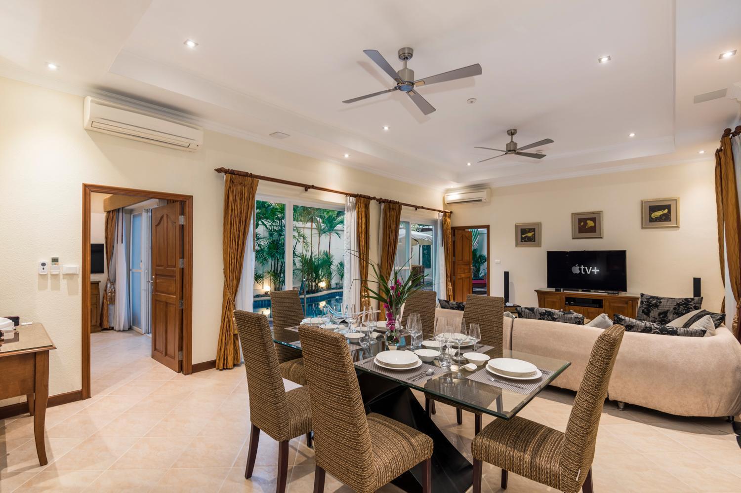 Village Austria Luxury Pool Villas Pattaya Værelse billede